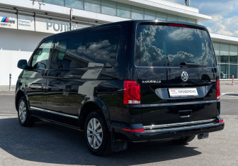 Подержанный автомобиль Volkswagen Caravelle 2021 года (7 фото)