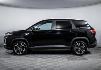 Подержанный автомобиль Chevrolet Captiva 2022 года (8 фото)