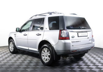 Подержанный автомобиль Land Rover Freelander 2010 года (7 фото)