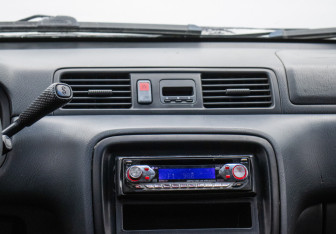 Подержанный автомобиль Honda CR-V 1999 года (14 фото)