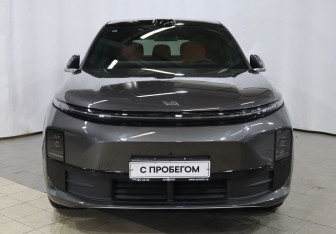 Подержанный автомобиль LiXiang L6 2024 года (2 фото)