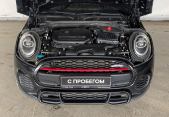 Подержанный автомобиль MINI Hatch 2020 года (20 фото)