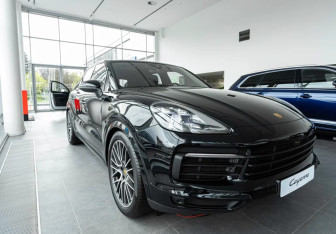 Новый Porsche Cayenne 2025 (3 фото)