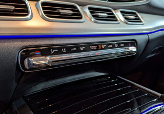 Подержанный автомобиль Mercedes-Benz GLE 2021 года (21 фото)