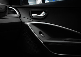 Подержанный автомобиль Hyundai Santa Fe 2013 года (20 фото)