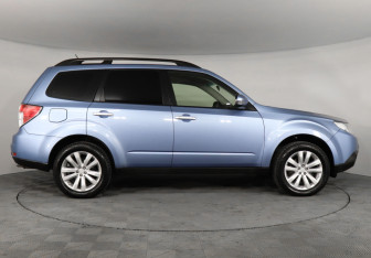 Подержанный автомобиль Subaru Forester Suv 2011 года (4 фото)