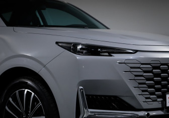 Подержанный автомобиль Changan UNI-K 2024 года (16 фото)