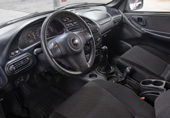 Подержанный автомобиль Chevrolet Niva 2013 года (16 фото)