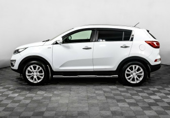 Подержанный автомобиль Kia Sportage 2013 года (3 фото)