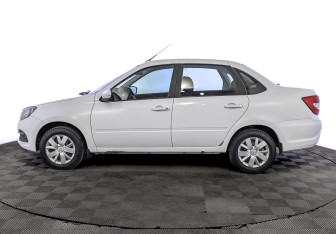 Подержанный автомобиль LADA (ВАЗ) Granta Sedan 2023 года (8 фото)