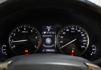 Подержанный автомобиль Lexus NX 2017 года (13 фото)