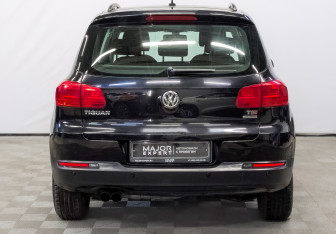 Подержанный автомобиль Volkswagen Tiguan 2014 года (6 фото)