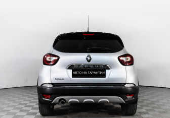 Подержанный автомобиль Renault Kaptur 2018 года (4 фото)