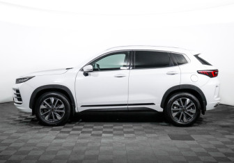 Подержанный автомобиль Exeed LX 2023 года (8 фото)