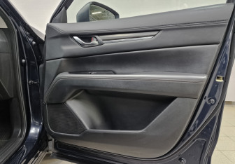 Подержанный автомобиль Mazda CX-5 2021 года (23 фото)