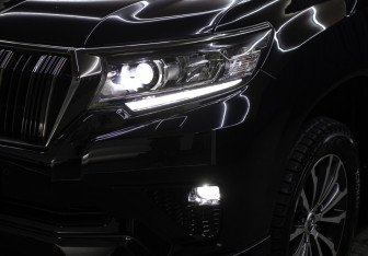 Подержанный автомобиль Toyota Land Cruiser Prado 2023 года (25 фото)