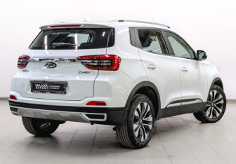 Подержанный автомобиль Chery Tiggo 4 2022 года (5 фото)
