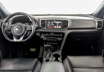 Подержанный автомобиль Kia Sportage 2021 года (14 фото)