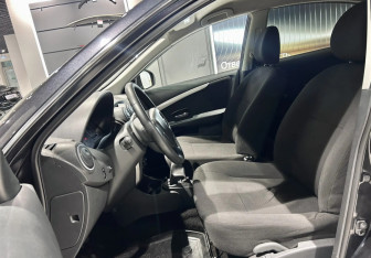 Подержанный автомобиль Nissan Almera Sedan 2013 года (8 фото)