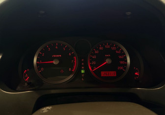 Подержанный автомобиль Suzuki Liana Wagon 2007 года (15 фото)