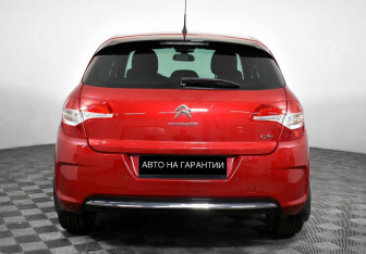 Подержанный автомобиль Citroen C4 Hatchback 2014 года (4 фото)