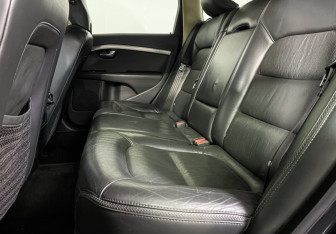 Подержанный автомобиль Volvo XC70 2008 года (10 фото)