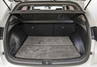 Подержанный автомобиль Hyundai Creta 2017 года (10 фото)