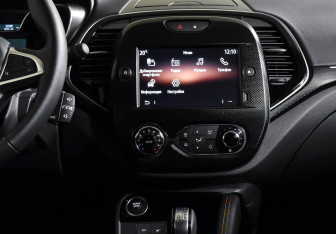 Подержанный автомобиль Renault Kaptur 2021 года (13 фото)