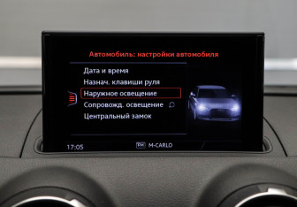 Подержанный автомобиль Audi A3 Sedan 2018 года (17 фото)