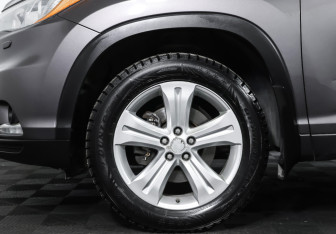 Подержанный автомобиль Toyota Highlander 2014 года (29 фото)
