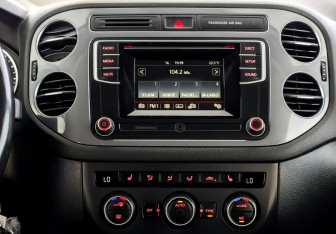 Подержанный автомобиль Volkswagen Tiguan 2016 года (15 фото)