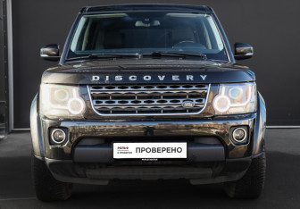 Подержанный автомобиль Land Rover Discovery 2014 года (2 фото)