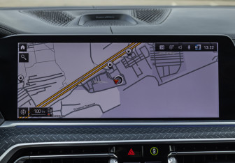 Подержанный автомобиль BMW X5 2021 года (18 фото)