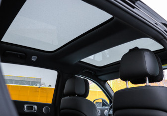 Подержанный автомобиль LiXiang L7 2024 года (17 фото)