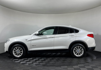 Подержанный автомобиль BMW X4 2017 года (5 фото)
