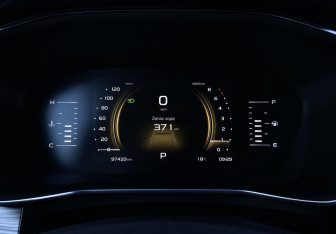 Подержанный автомобиль Geely Atlas Pro 2022 года (25 фото)