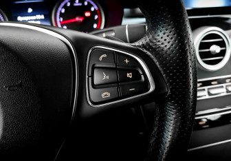 Подержанный автомобиль Mercedes-Benz GLC Coupe 2017 года (27 фото)