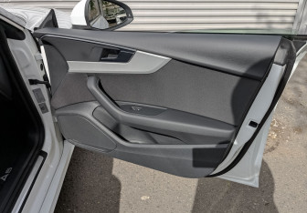 Подержанный автомобиль Audi A5 Liftback 2021 года (24 фото)