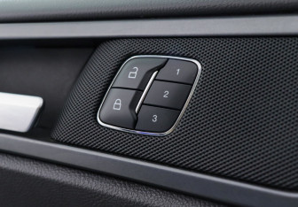 Подержанный автомобиль Ford Mondeo Sedan 2016 года (16 фото)