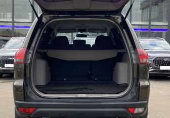 Подержанный автомобиль Mitsubishi Pajero Sport 2014 года (10 фото)
