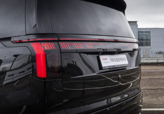 Подержанный автомобиль Zeekr 009 2023 года (10 фото)