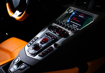 Подержанный автомобиль Lamborghini Aventador Coupe 2017 года (28 фото)