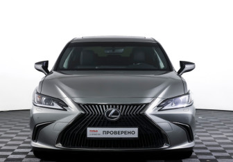 Подержанный автомобиль Lexus ES 2020 года (2 фото)