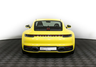 Подержанный автомобиль Porsche 911 Coupe 2019 года (4 фото)