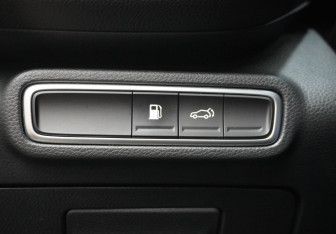 Подержанный автомобиль GAC GS8 2024 года (34 фото)