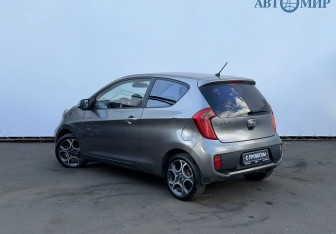Подержанный автомобиль Kia Picanto 2012 года (7 фото)