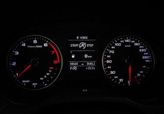 Подержанный автомобиль Audi A3 Sedan 2016 года (16 фото)