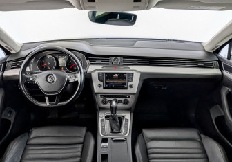 Подержанный автомобиль Volkswagen Passat Wagon 2016 года (14 фото)