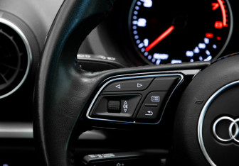 Подержанный автомобиль Audi A3 Sedan 2019 года (12 фото)