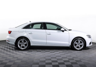 Подержанный автомобиль Audi A3 Sedan 2020 года (4 фото)